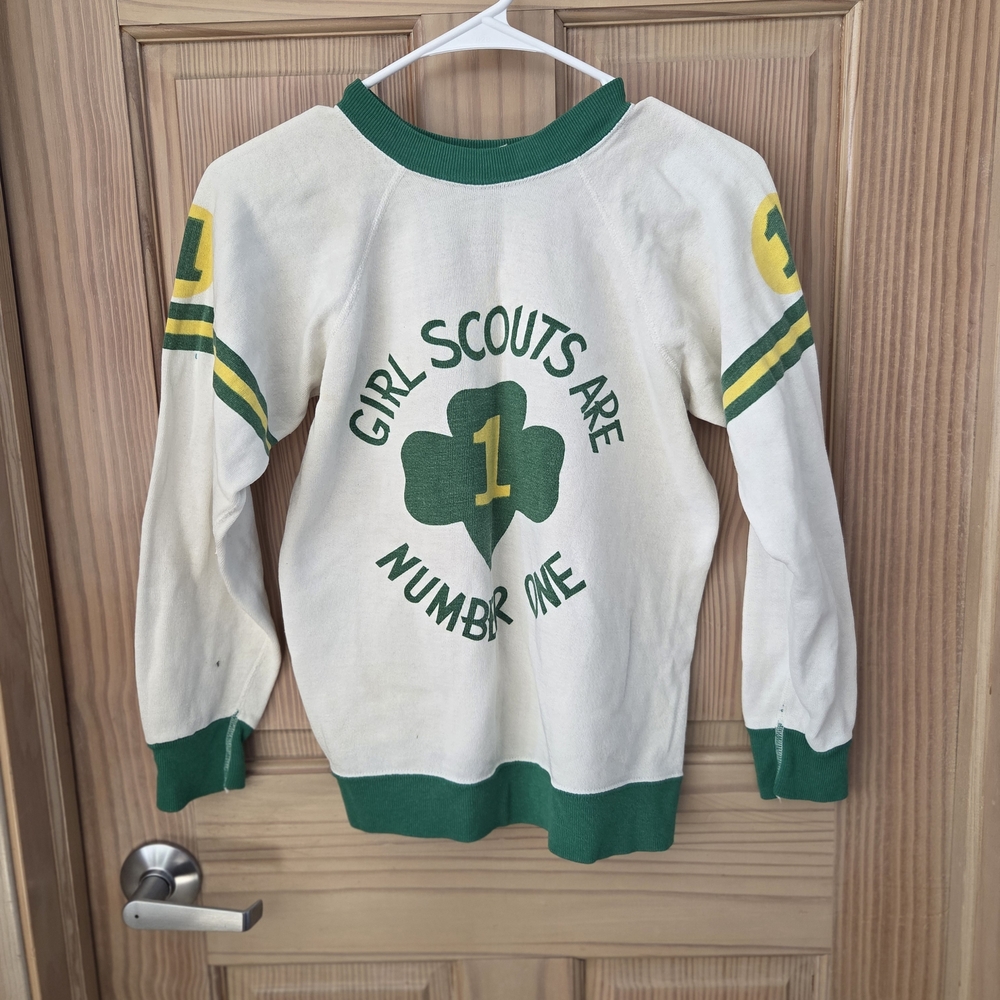 Vintage Girl Scouts Are Number 1 Long Sleeve Shirt Crewneck Small
